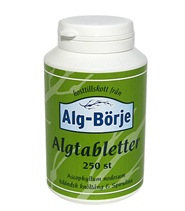 Algtabletter fr�n Alg-B�rje. Algtabletterna fr�n Alg-B�rje best�r av havsalger som inneh�ller aminosyror samt mineraler och sp�r�mnen.