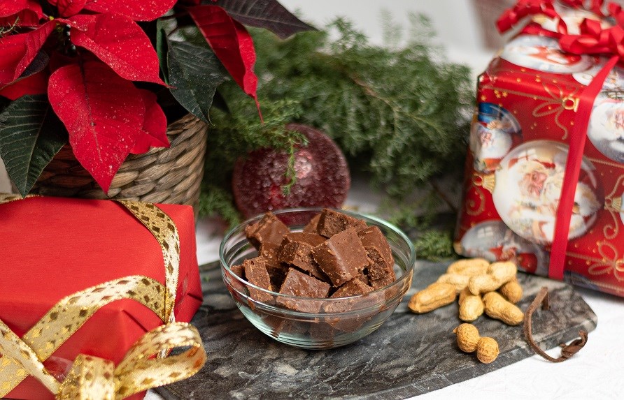 Fudge p� jordn�tssm�r och kokosolja.