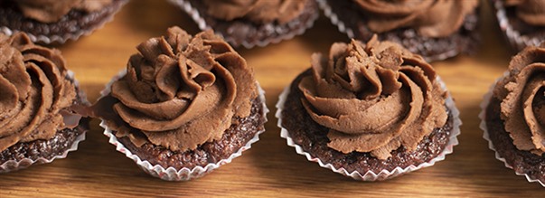 Glutenfria chokladmuffins med dadlar