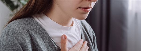 Enkla huskurer vid halsbrnna