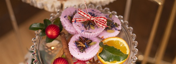 Gr egen muffinstvl med juldoft