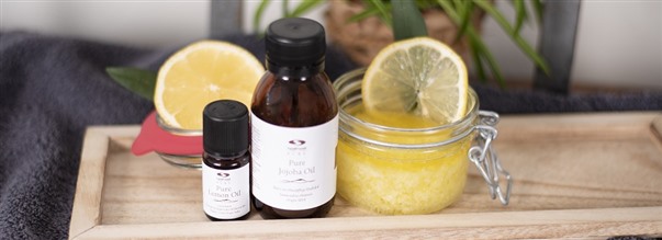 Gr egen body scrub med jojoba- och citronolja