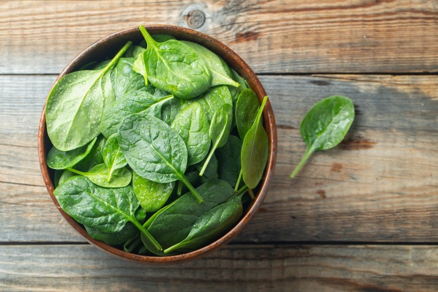 En sk�l med bladspenat